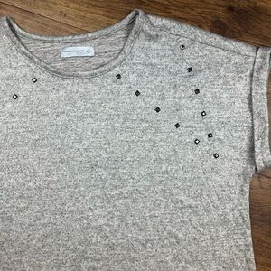 Linda Matthews Women Plus Sz 1X Gray Stretch Short Sleeve Top Silver Studs